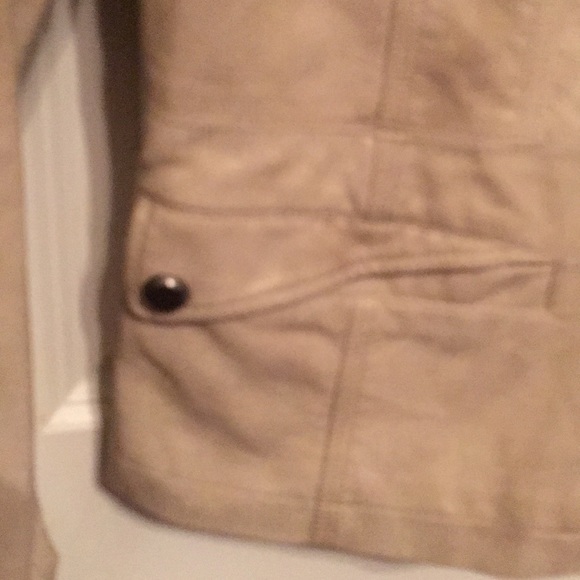 Jacket - Picture 2 of 5